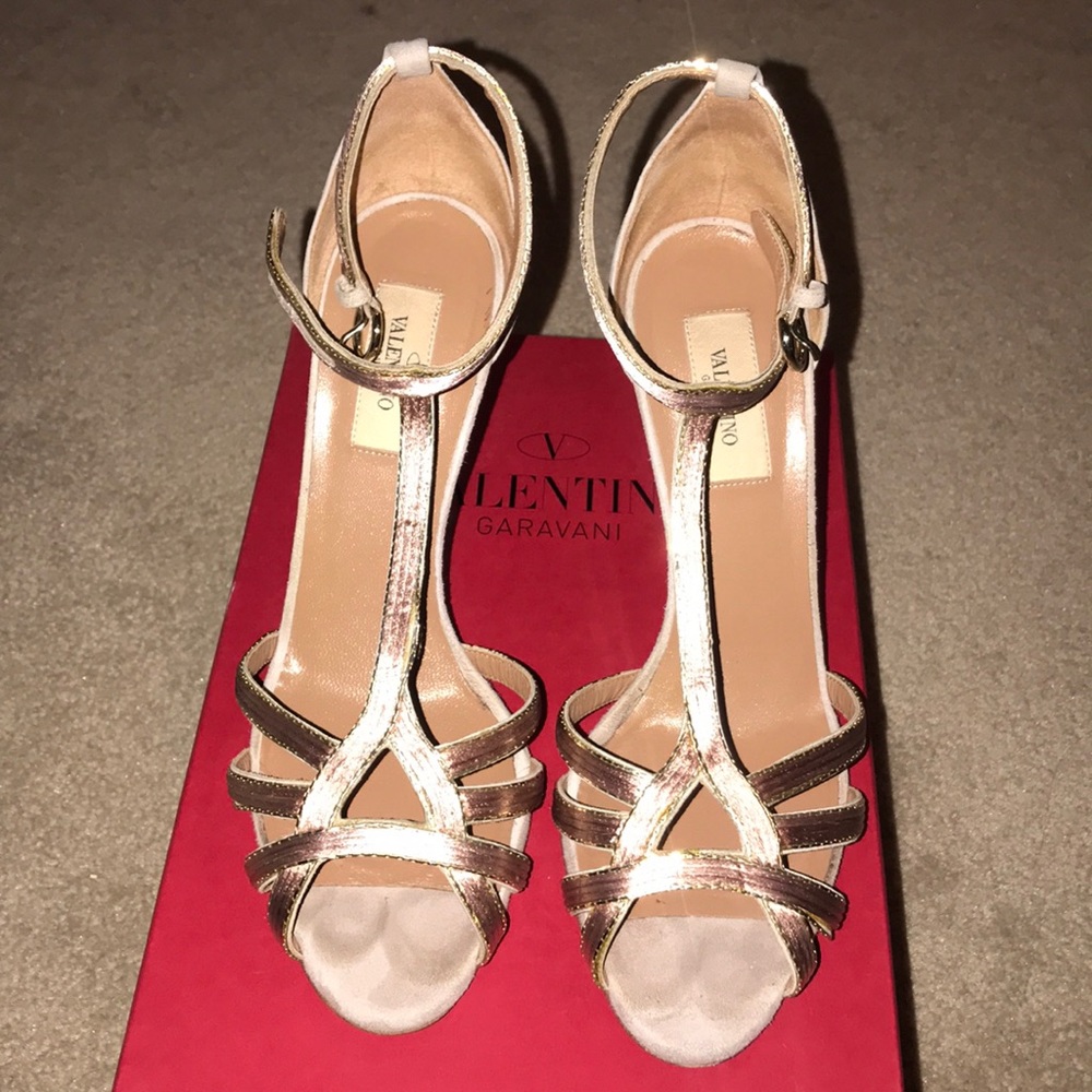 COPY - Valentino Heels